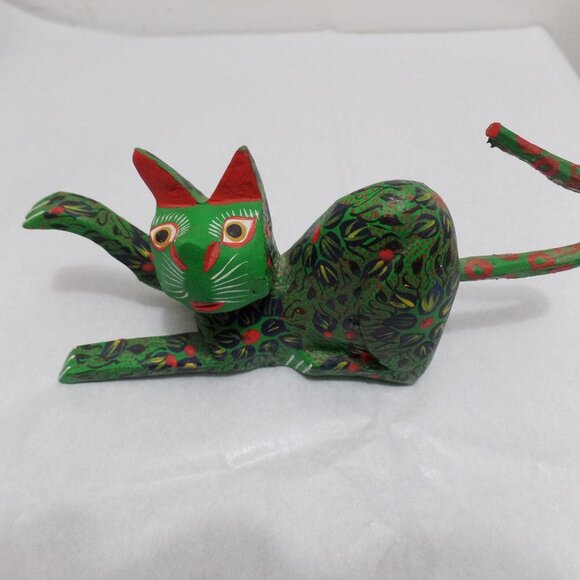 Oaxacan Alebrije Hand Carved Hand Painted Wood Cat Sculpture - Picture 8 of 13